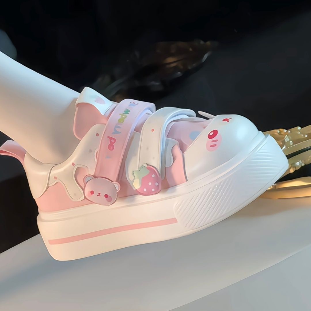 Women Shoes Sale - 2026 Sonbahar Yeni Sevimli Çilek Ayılı