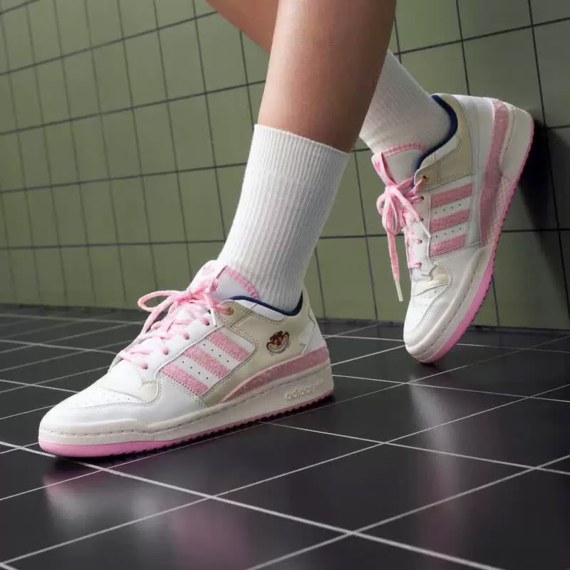 Adidas Clover x Disney işbirli - Women Shoes Hong Kong incelemesi ve fiyatı